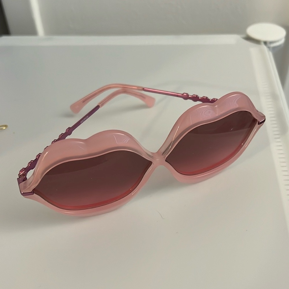 Wildfox Lips pink sunglasses